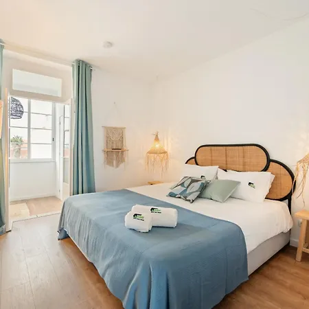 Apartment Bmyguest - River View Terrace Lisbon