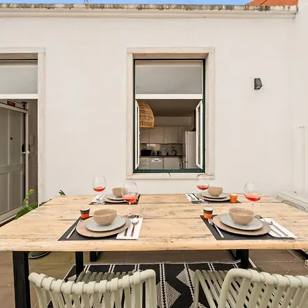 Bmyguest - River View Terrace Apartment Lisbon